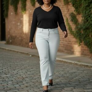 Gloria Vanderbilt White Denim Jeans Women's Size 16 Four Pocket Classic Pants